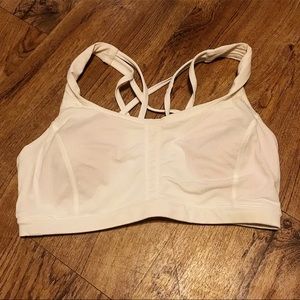 Lululemon Athletica White Cropped Top sz 10